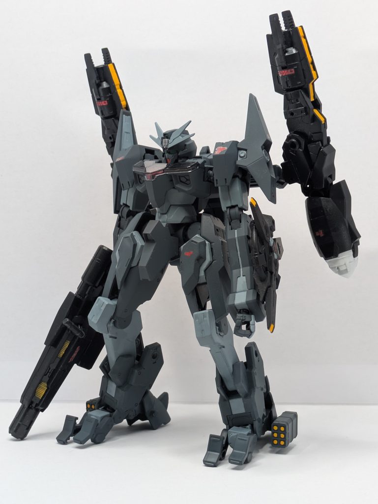 ガンダムルブリスソーンの異形体型を生かしたまま背丈を上げたら面白そうだなあ。でもそんな都合のいいキットなんて・・・あった。(境界戦機マルチジョイントフレーム)