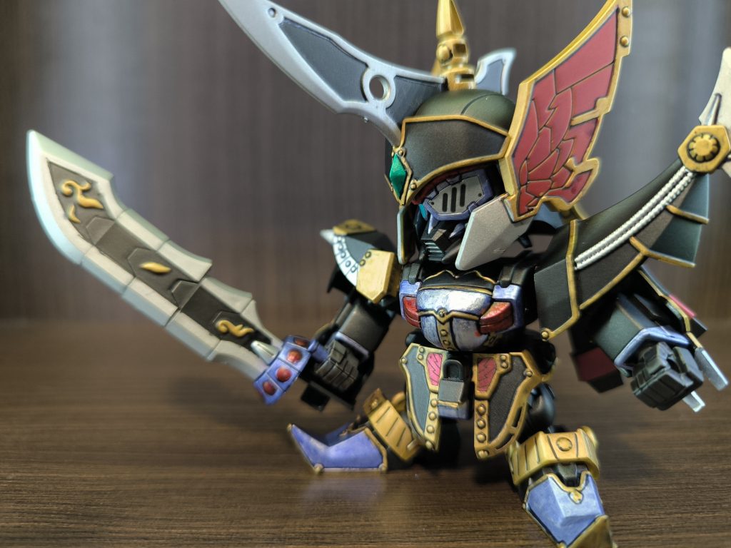 シールは目とフロントスカートの赤部分、ウイングバインダーの赤部分のみ使用