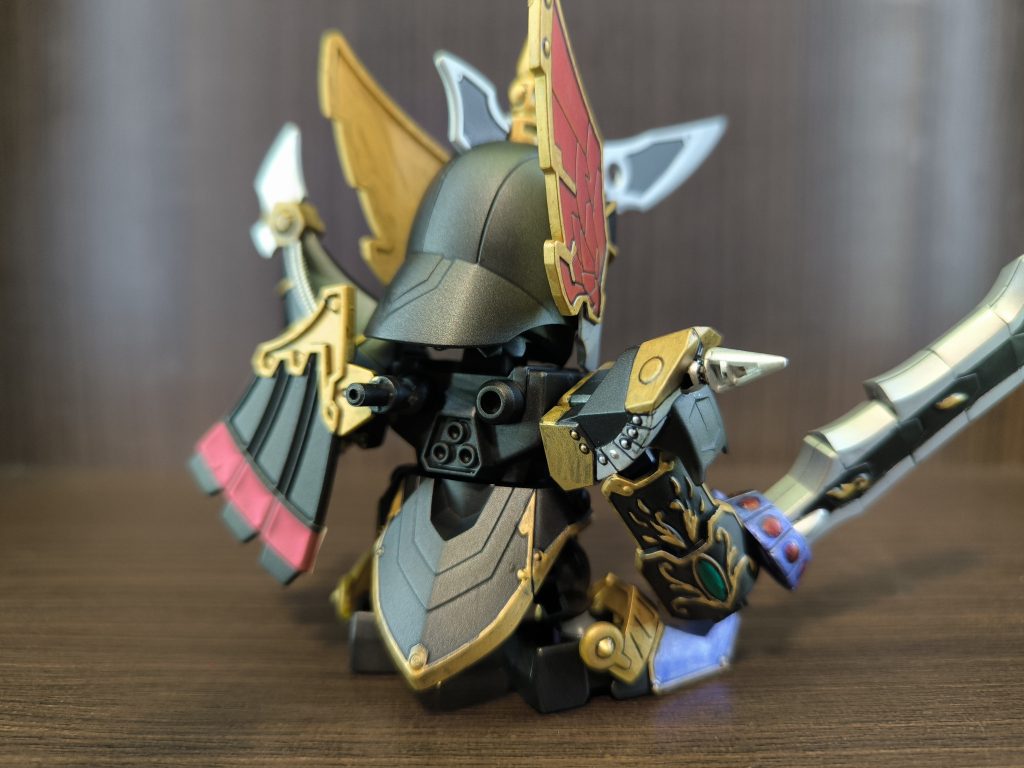 後ろ姿はこんな感じです。