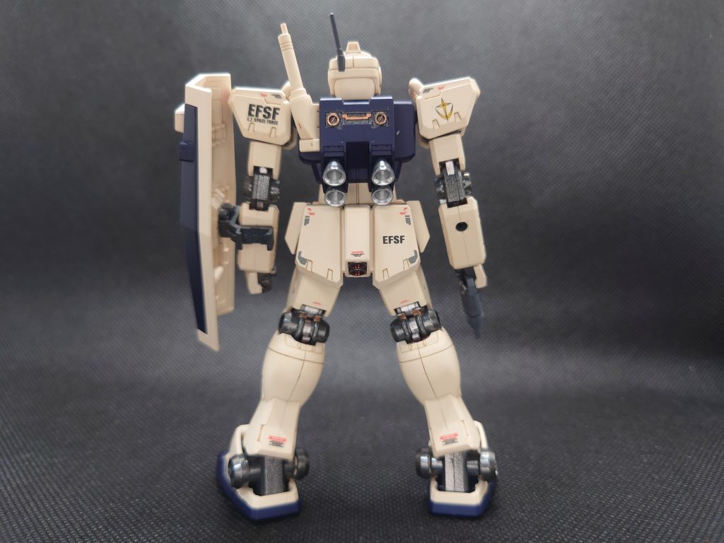 スミ入れは茶。ホビーマーカーのカッパーを所々に入れています。