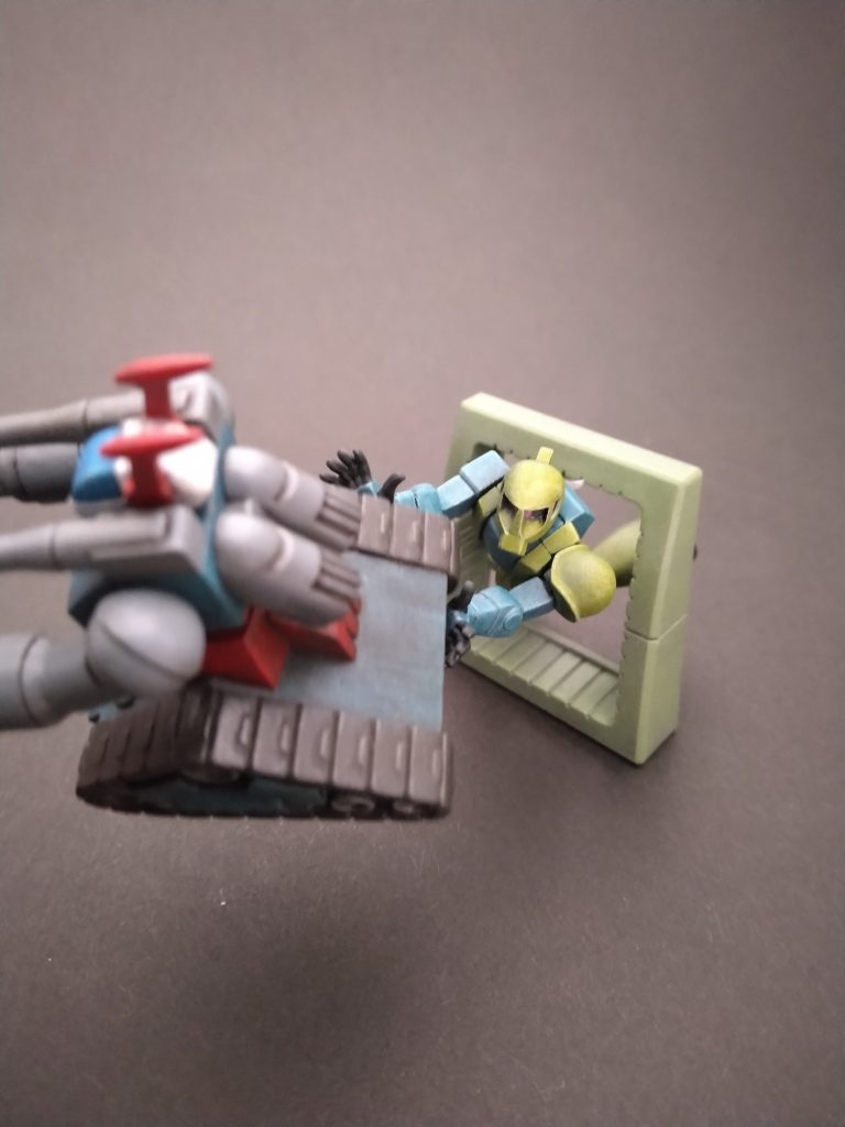 「ザクもミサイルも食料もシャアに渡してやる。補給部隊の面子にかけてな!」この場面のチョイスも面白いですね。ありがとうございました。