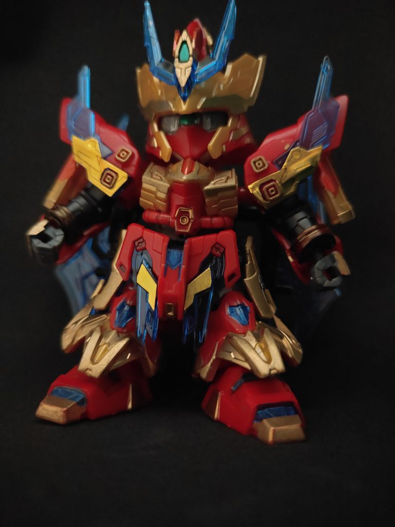 サザビーは他の機体に比べてボリューム感がありサザビーらしさがあってカッコいいですね