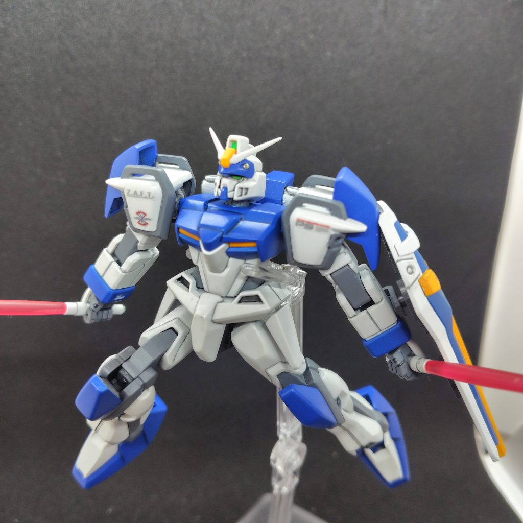 物語終盤、フォビドゥンに2刀流で立ち向かって行くシーンはめちゃくちゃカッコ良かったですね!