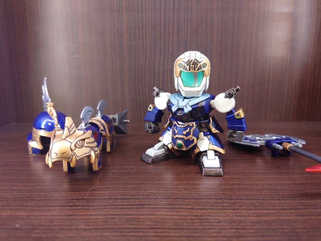 軽装形態カラーレシピブルー…タミヤレーシングブルー水色…タミヤスカイブルーアルマイトホワイト…タミヤパールホワイトガンメタ…GMヘビーガンメタリック※ゴールド…クレオスゴールド シルバー…クレオスシルバーゴールド部分塗装…GMレッドゴールドレッド…GMロイヤルメタレッド斧青部…GMメタリックブルーMr.スーパースムースクリアつや消し※GM=ガンダムマーカー 以上で塗装してます。