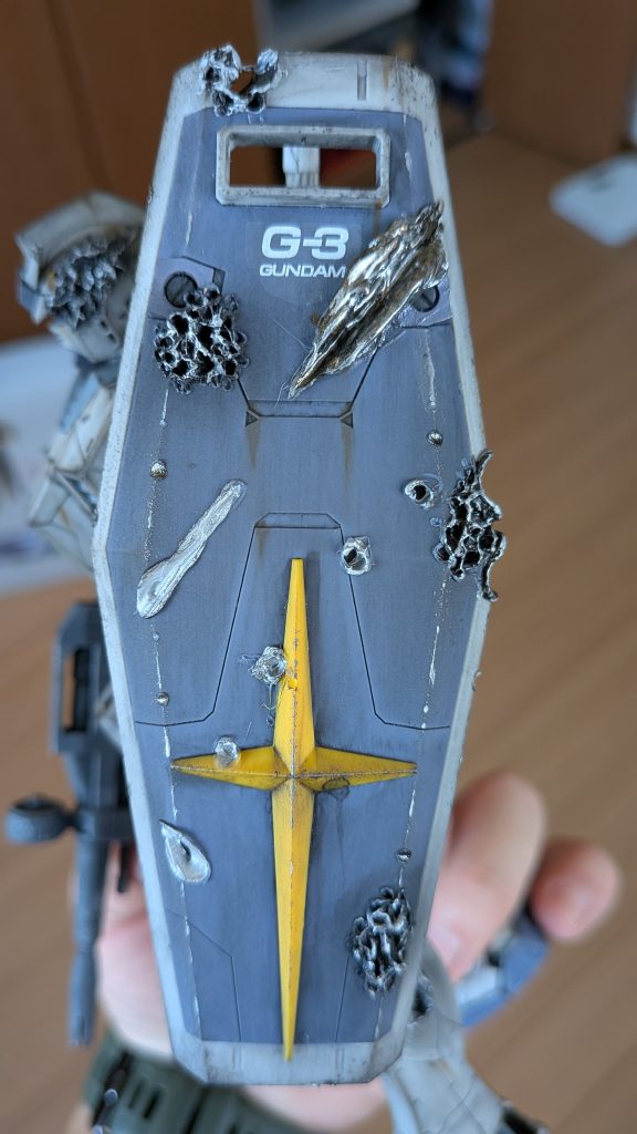 盾はこんな感じ。この際、アムロがこんなに以下略・・・