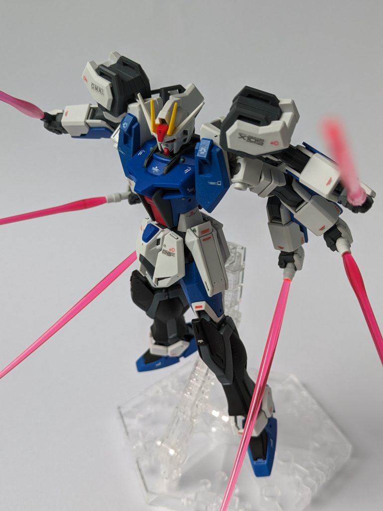 ストライクガンダム 腕6本–8枚目/制作者:porthos