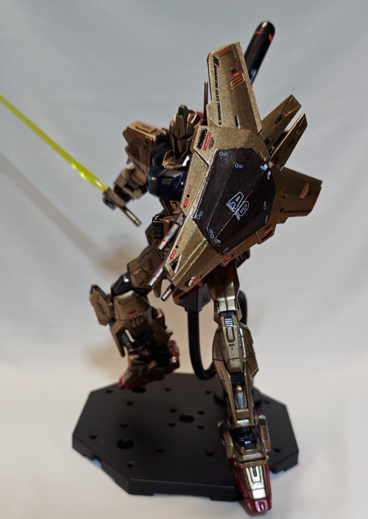 シールドファンネルガッチャンコ!マグネットで余裕で付く予定が…重さに耐えられず、すぐ落下してしまう始末😭