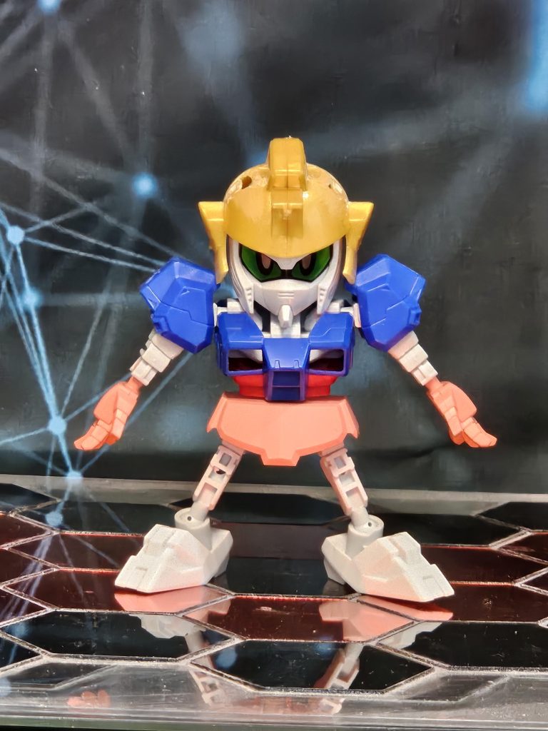 クロスシルエットフレームにジャンクパーツを装着しここからスクラッチ開始↓