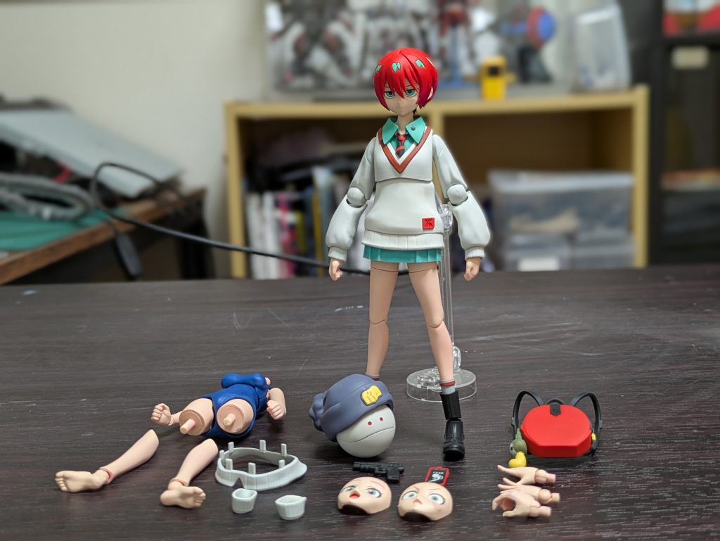 完成直後 調色レシピ肌:ピンクサフ→ホワイトピーチ髪(赤):ピンクサフ→エヴァレッド→純色マゼンタでグラデーション髪(紫)、ハロニット:サフ→エヴァダークグレー髪(緑):サフ→エメラルドグリーン赤:ピンクサフ→ローズブライトレッドカーディガン:サフ→佐伯リツカイエロー+MSホワイト+Exホワイト+イエロースク水:サフ→コバルトブルー+エヴァダークグレー→GXディープクリアブルー茶:サフ→ナチュラルブラウン黒:サフ→Exブラックその他、エナメル塗料(ホワイト、レッド、メタリックグレイ、ゴールドリーフ)で部分塗装髪色のxapaリングがお気に入りです。