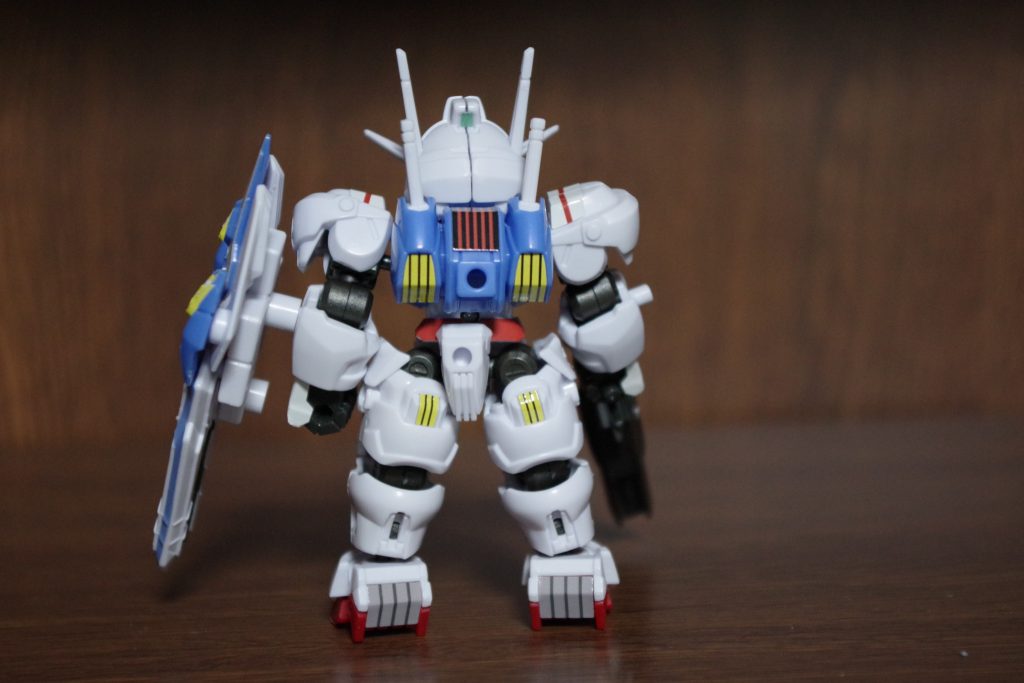 後ろ。シールと別パーツで結構細かく表現されています。