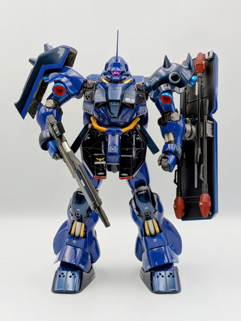 ノーマルのMGギラ・ドーガをレズン・シュナイダー専用機に塗装しました動力パイプは、ゴムのパーティングラインが気になったのでソフトプラ棒とメッシュホースに変更