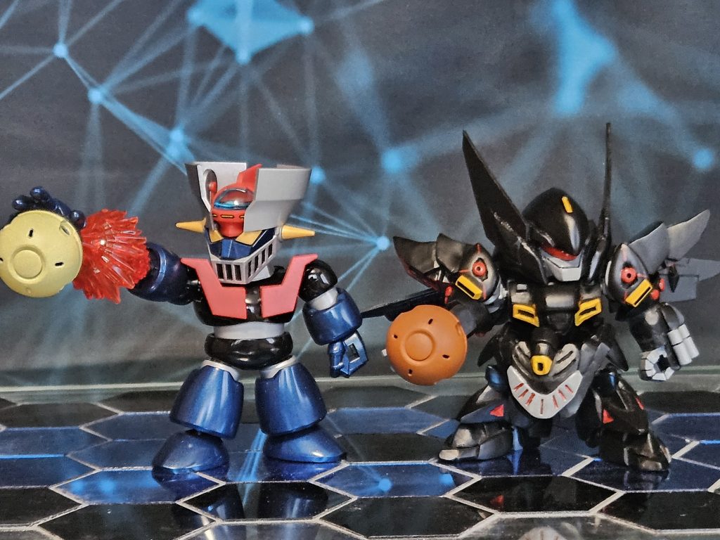 普通に売れてるマジンガーさんとシスクード(ティターンズカラー)を素体にバンプレストオリジナルキャラクターゲシュペンストをスクラッチ。(頭部はデスサイズヘルを使用。サブカメラ、バルカン部分等不要なパーツをカットしてます)ボールにはHGベギルベウ・トルシュのノンキネティックポッドを使用してます。