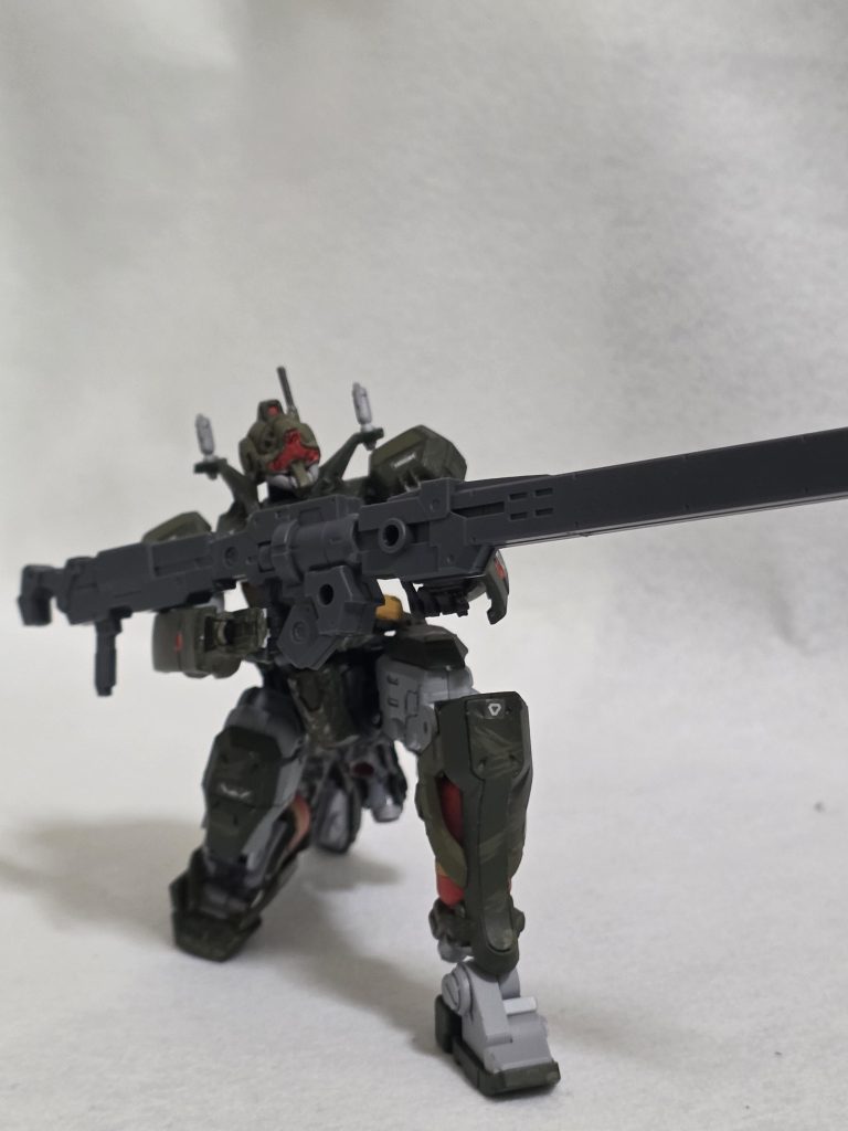 やっぱりライフルが長過ぎですね。 