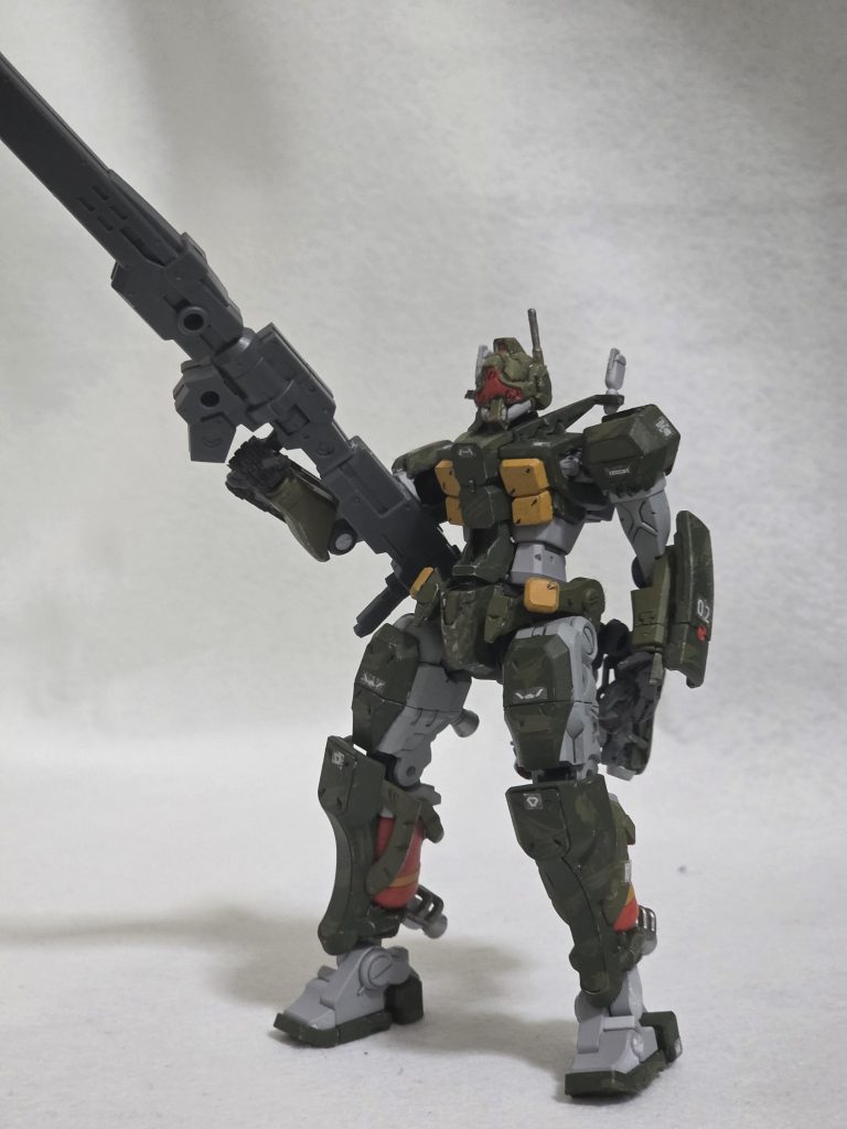 スナイパーライフルが長過ぎて振り回さてますね