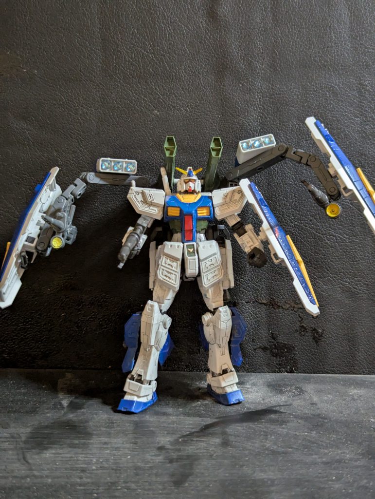 前回はグラスフェザーらしさを消す改造にしましたが今回は色違いは、ほぼそのままにしています。