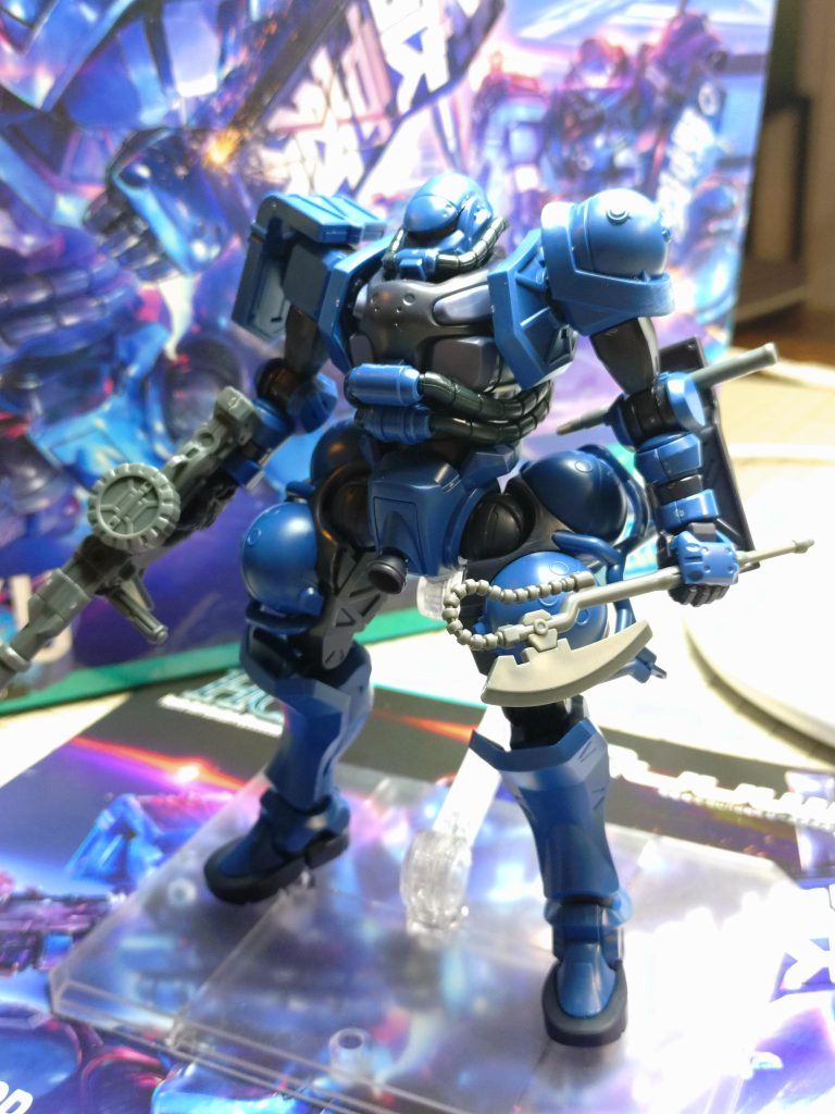 素組。肩のパトランプは切り飛ばしたあとです。ザクはカラバリが多いのでここからしばらく放置してました（笑）