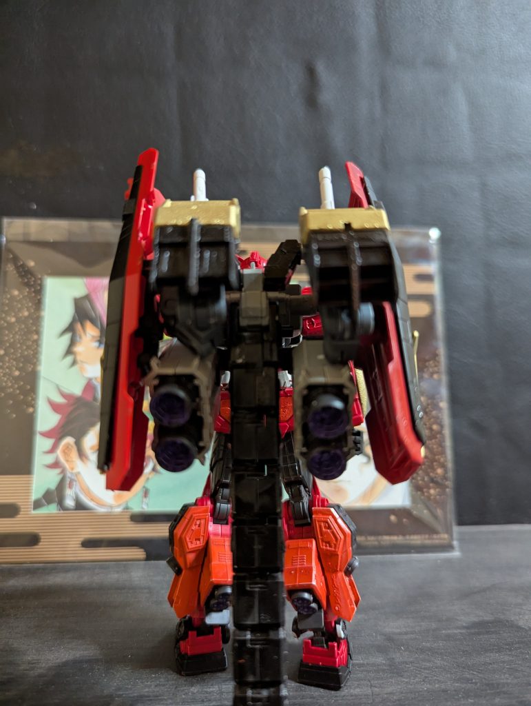 EGの作業アームは可動しないので公式ビルドパーツを使ってます。このパーツは色々マウントするのにちょうど良いのでシールドや推進機などを付けました。