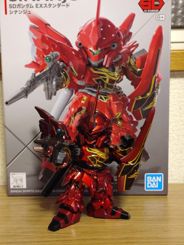 前回、赤いガンダムが余りにも黒ずんでしまったので、その失敗を糧に塗装再チャレンジ!