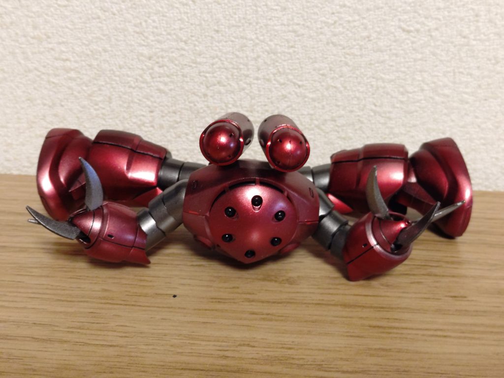 ボールジョイントで繋いでるからか、可動域は広いですね。180°開脚をするつもりが「あれ？カニじゃね？」となってしまいましたw