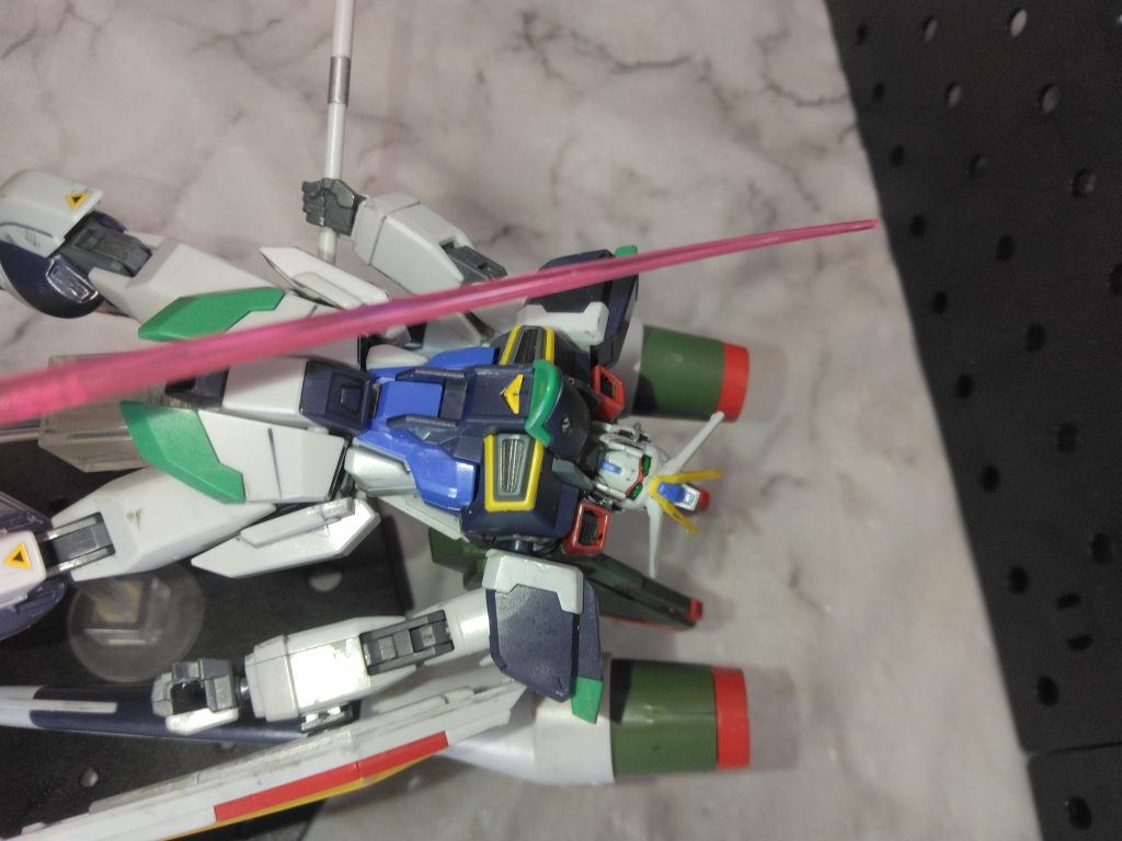 ブラストインパルスの好きなシーン①。ちょっと変わっているかもですが😅フリーダムのサーベルスレスレ避け。シン「いっつもそうやって…やれると思うな~!!」