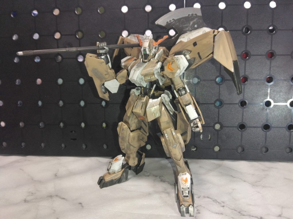 グシオンリベイクから斧を拝借。本編でも最後まで使っていたのに、やっぱりフルシティには付属しなかった😅