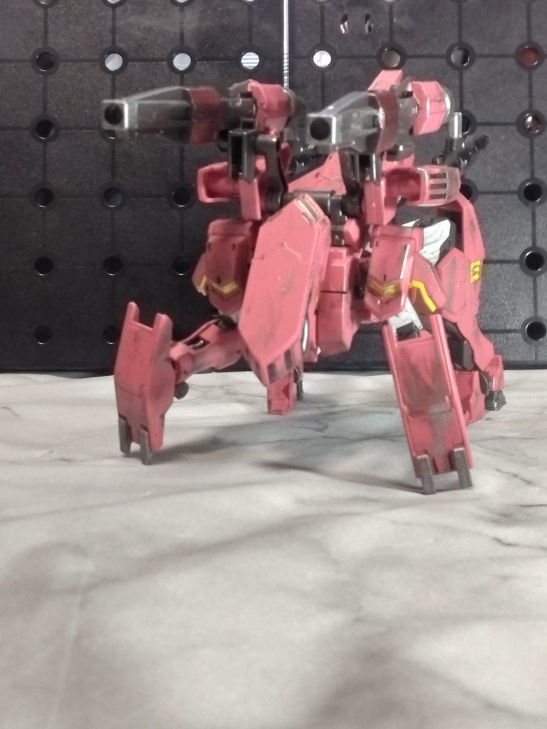 もう10周年なんですね。フラウロスまでは出なさそうだけど、また新しい機体や懐かしいメンツが見れるのは嬉しいです。