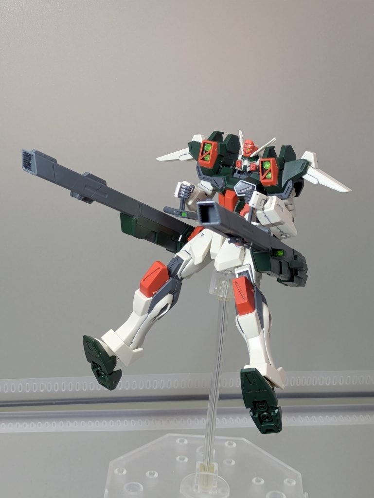 初代バスターガンダムが登場して20年以上経過した現代に改修型として出てきた時は、発狂しました。まさか令和の時代にディアッカがバスターに搭乗。しかもミーティア!?めちゃくちゃで最高でした。