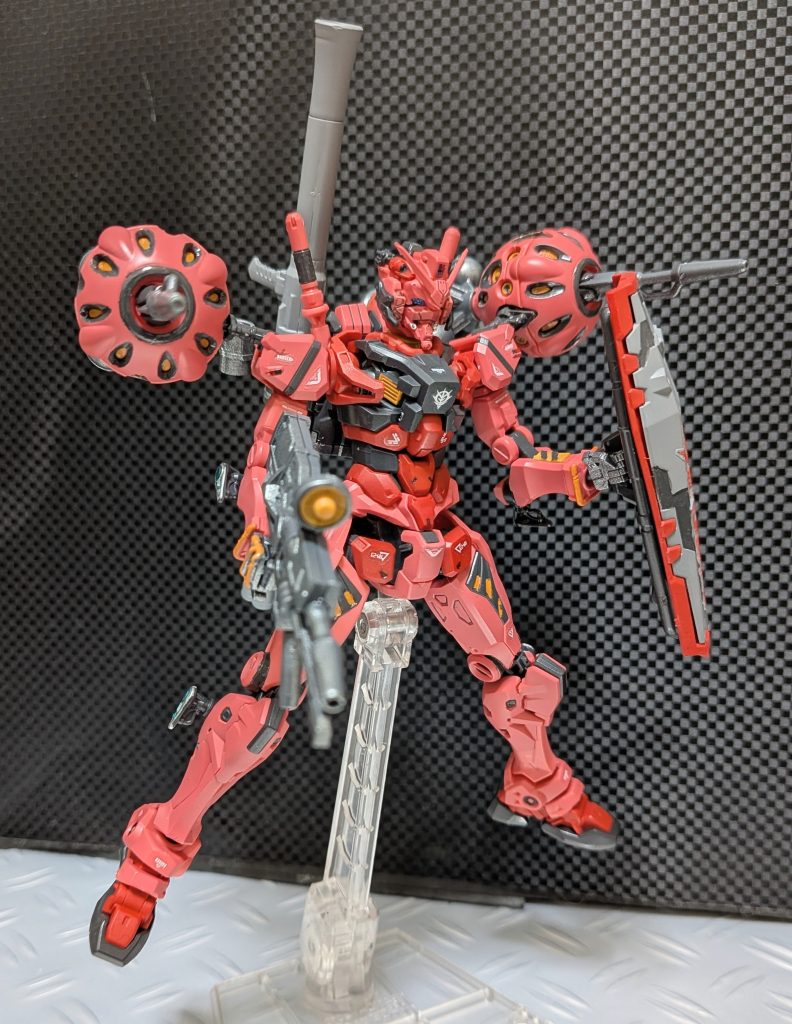 赤いガンダム–3枚目/制作者：@Ymarl1