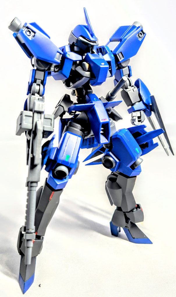 約10年前一度スタイル改修した事が、あったがその時は失敗してオシャカにした。今回は、自分のイメージどうりのスタイルになった。 ホビーゾーンの店員さんのアドバイスで、ゴールドの上にクリアーレッドを塗ってみた。後、シルバーの上にクリアーグリーンを塗った。