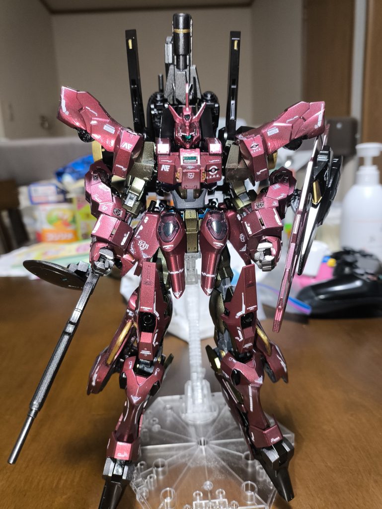 サザビーとナイチンゲールをイメージ