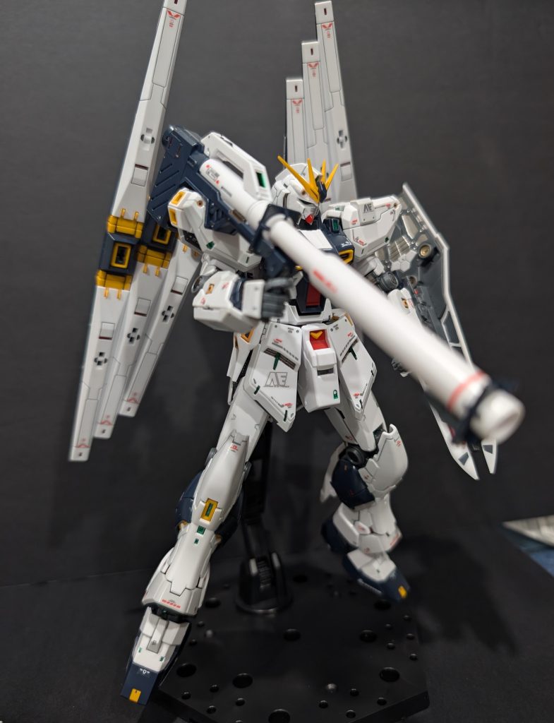 塗装してないのでめきめき動かせますが、なにせポーズのセンスがないので精進します、、、