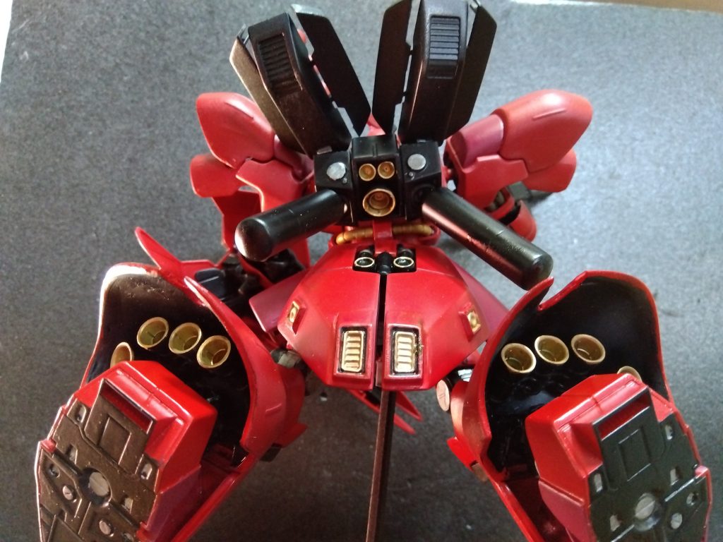 サザビー–3枚目/制作者：スナフキン