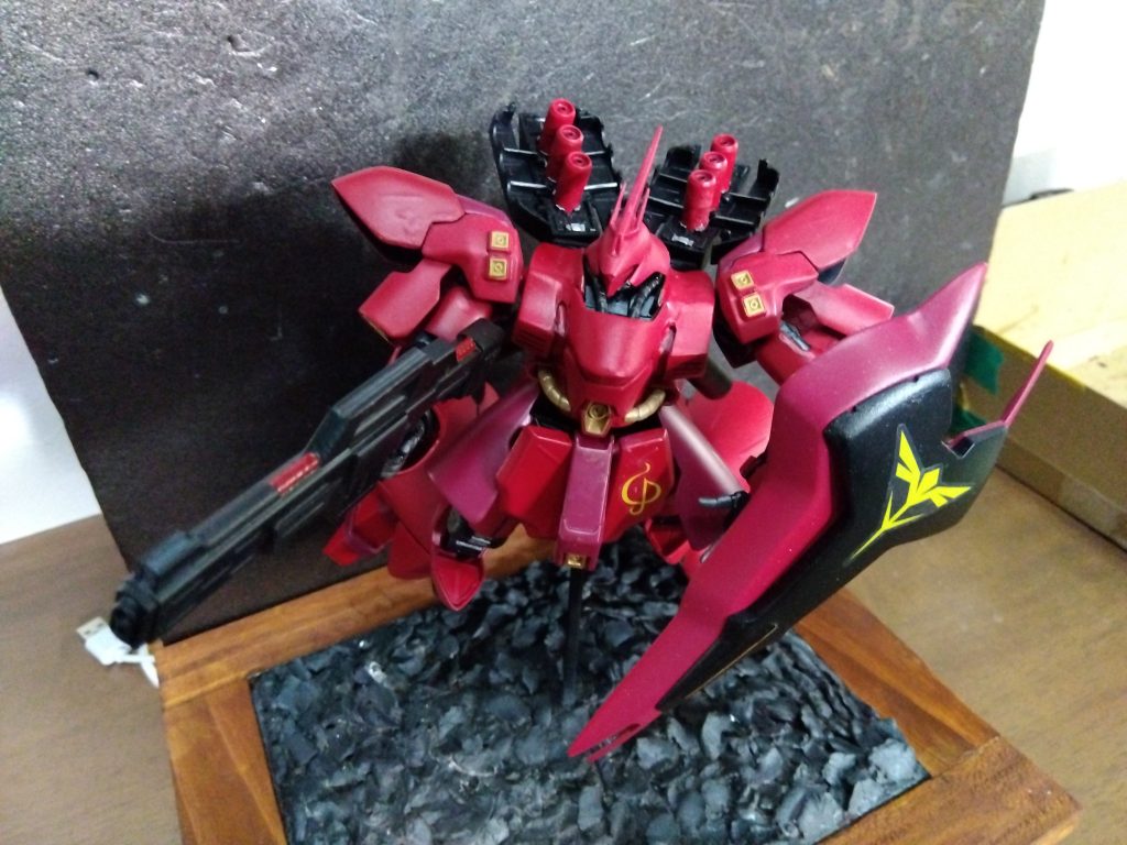 サザビーレッドとシャアレッドを塗り分けてみました!!