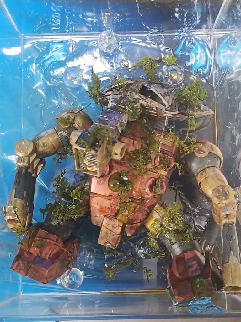 旧キットの難しさに苦戦して辿りついた作品になりました。【海中から昔のジュアッグ発見】のタイトルにしました😆😆