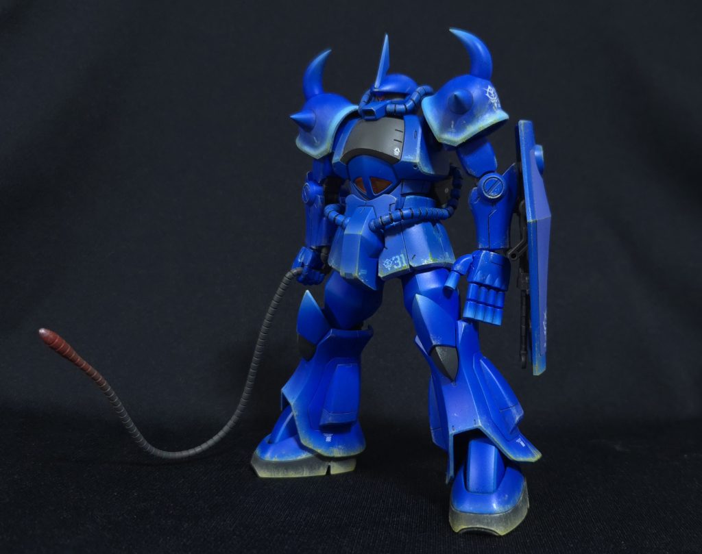 HGグフ(リヴァイブ)です今回は「砂漠系ウェザリング」に挑戦してみました砂感を少しでも感じられればいいなぁ