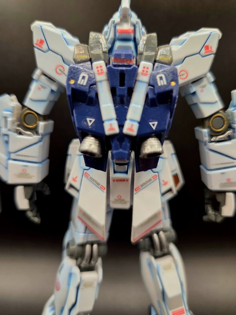 ランドセルやスカートはデカールなどで色を足して情報量を増やしてみました。このキット、シンプルで合わせ目も少ないから、色々とアレンジが効きそうですね。また作りたい良キットでした。