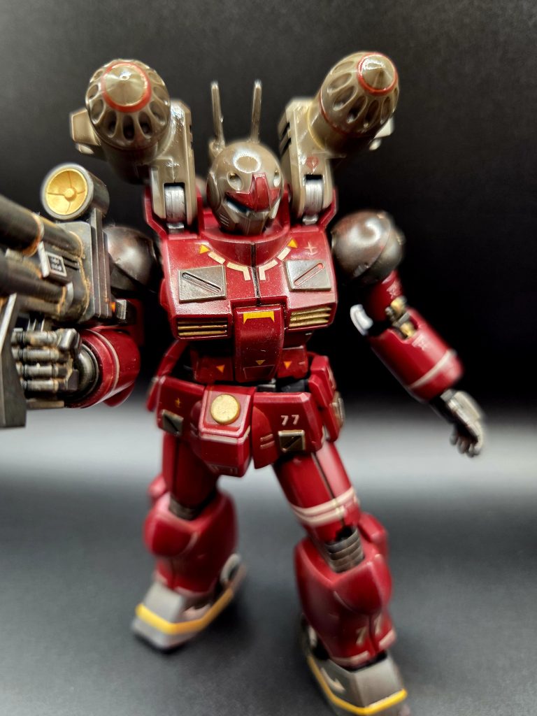 今回のように、自分の妄想を爆発させて好きな設定のガンプラを作るのも楽しいですね。こいつを補助するスポッターのザクでも作ってみようかな…。それなら旧ザクがいいか…。妄想は止まりません。