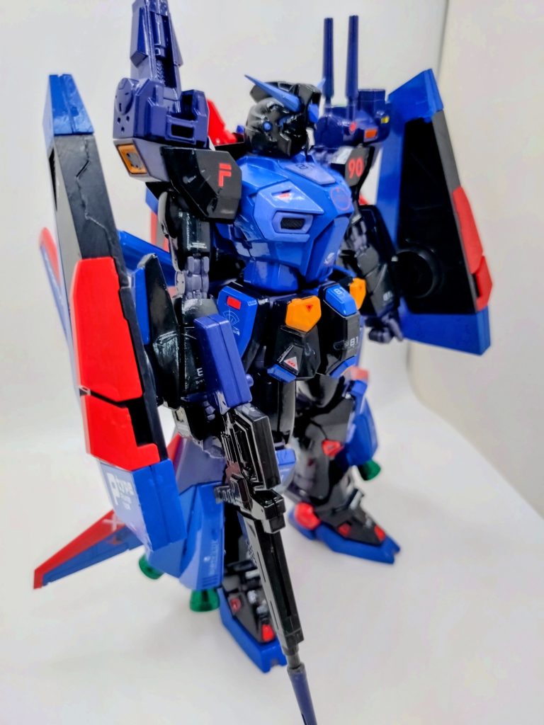 このガンプラは、プレバンで普通に予約購入出来たので、ついでにミッションパックも同時購入した物です。