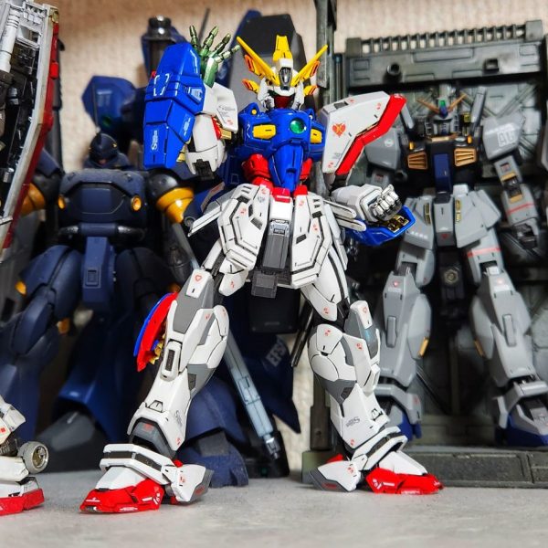 シャイニングガンダム