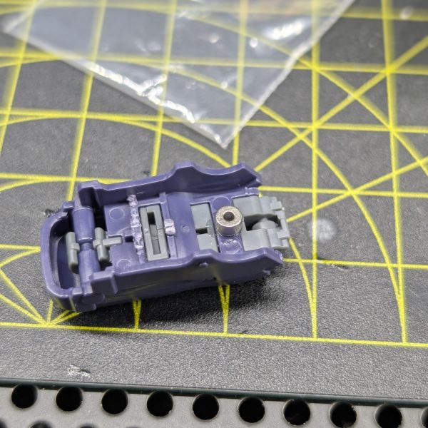 ヌケニンザクの後継機の意識なので共通部分は作りたいなということで脚部に続き腕部に例のごとくネオジム磁石埋め込んでイフリートナハトの腕部パーツを取り付けました✨️上手くいったので後はバックアップを少しいじったらシルエット完成として細かい改修していきたいと思います✨️（5枚目）