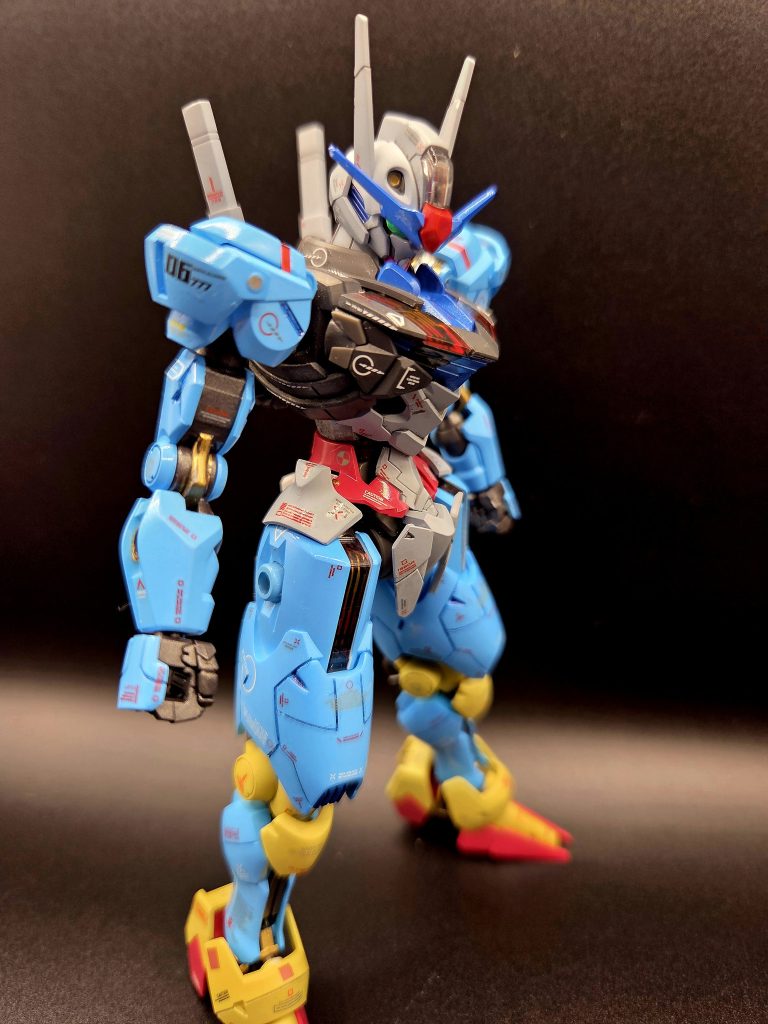 ガンビットを操りながら、太い脚部で地上を疾走するエアリアル！　という妄想がそもそもの始まりですw