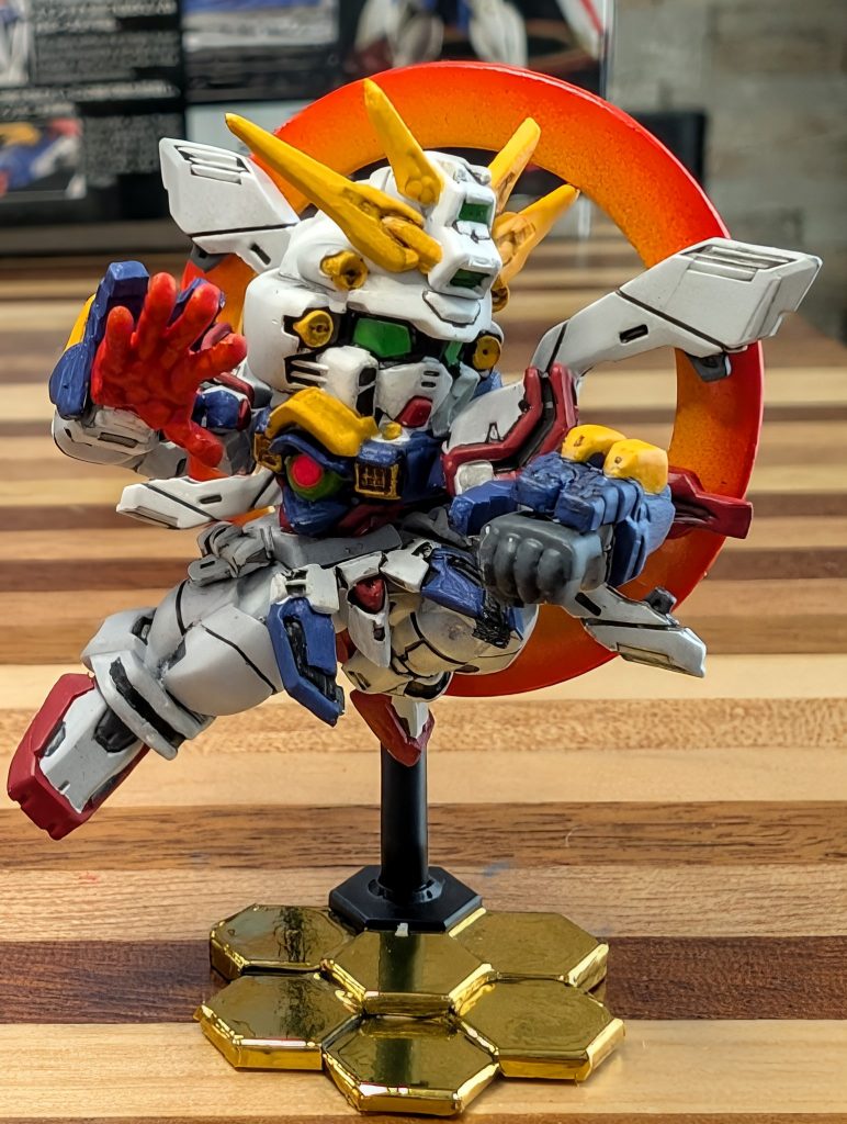 合わせ目消しと軽い表面処理したのと、右クローを削って形状出ししたくらいです。塗装はサフ→全体に白を塗ったあとシタデルや水性ホビーカラーで他の色を塗りました。