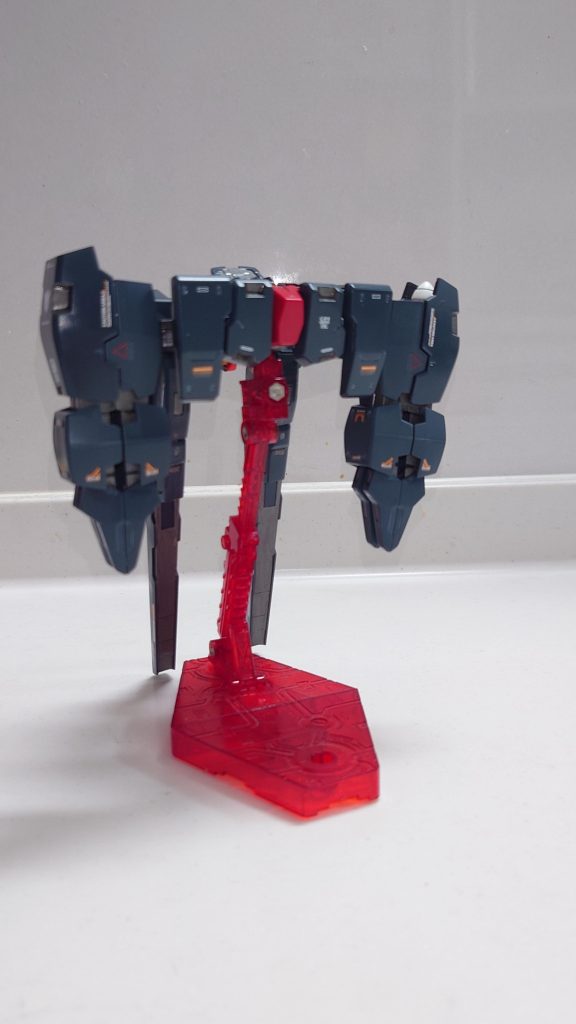 セラヴィーガンダムリペア変形股関節あたり拘ったのでなかなかいい出来だと自賛してます(gundam-kao6)