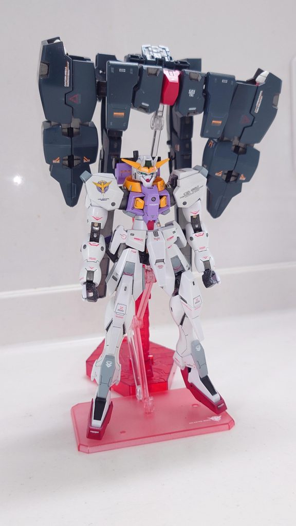 合体!重くて支柱が曲がってしまいます(gundam-kao9)
