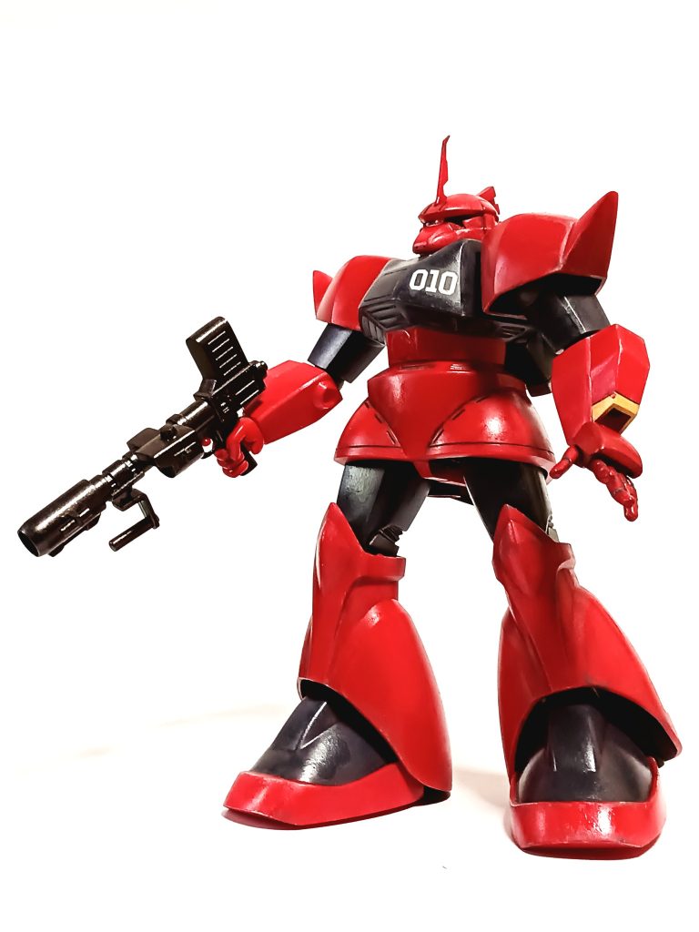 肘の可動は、これが精一杯です😢腰はグルグル回ります。