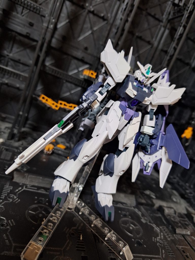 私の未熟な技術で頑張りました😄コアガンダムにフェイクニューユニットを装着できます。