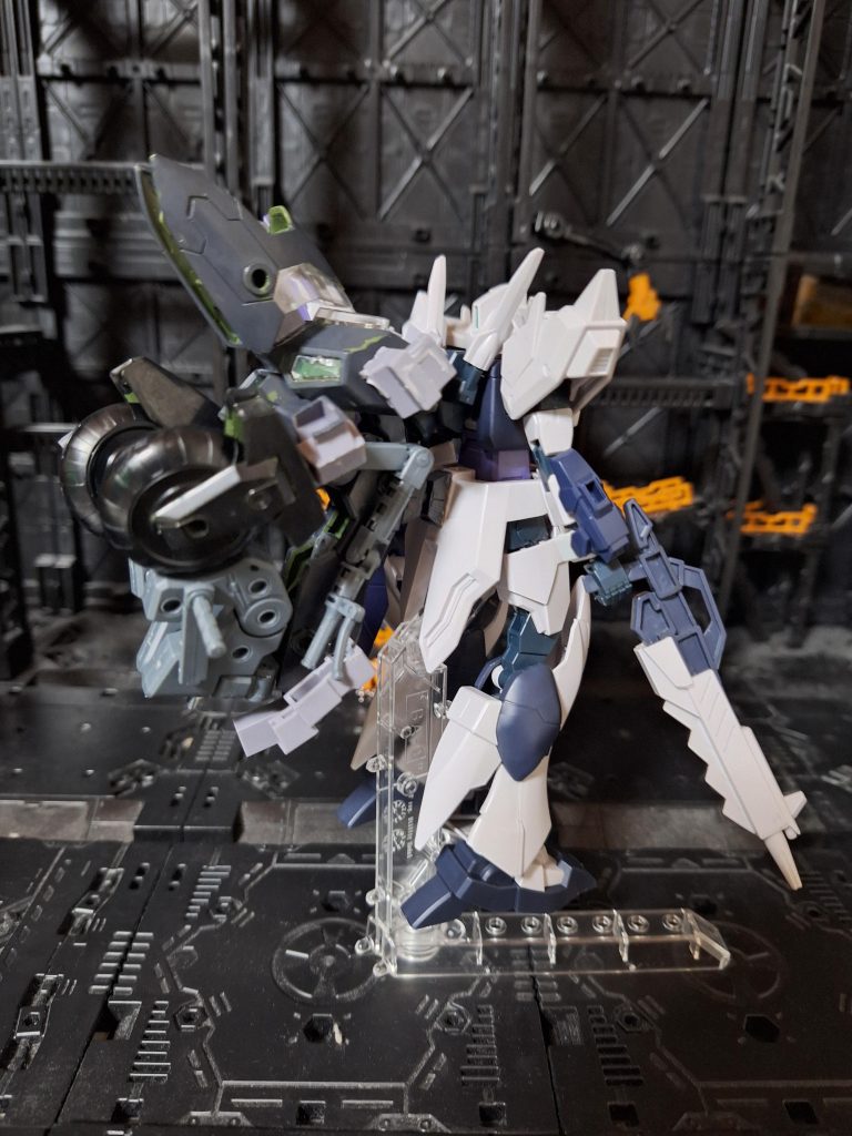 バイクユニットをバックパック化して余りパーツはないのが自慢です(笑)見た目カッケーかは自信ないですが😅