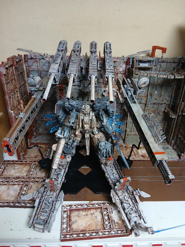 上から。デカすぎて最早格納庫が格納出来ていません……新しいの作ってます☺️