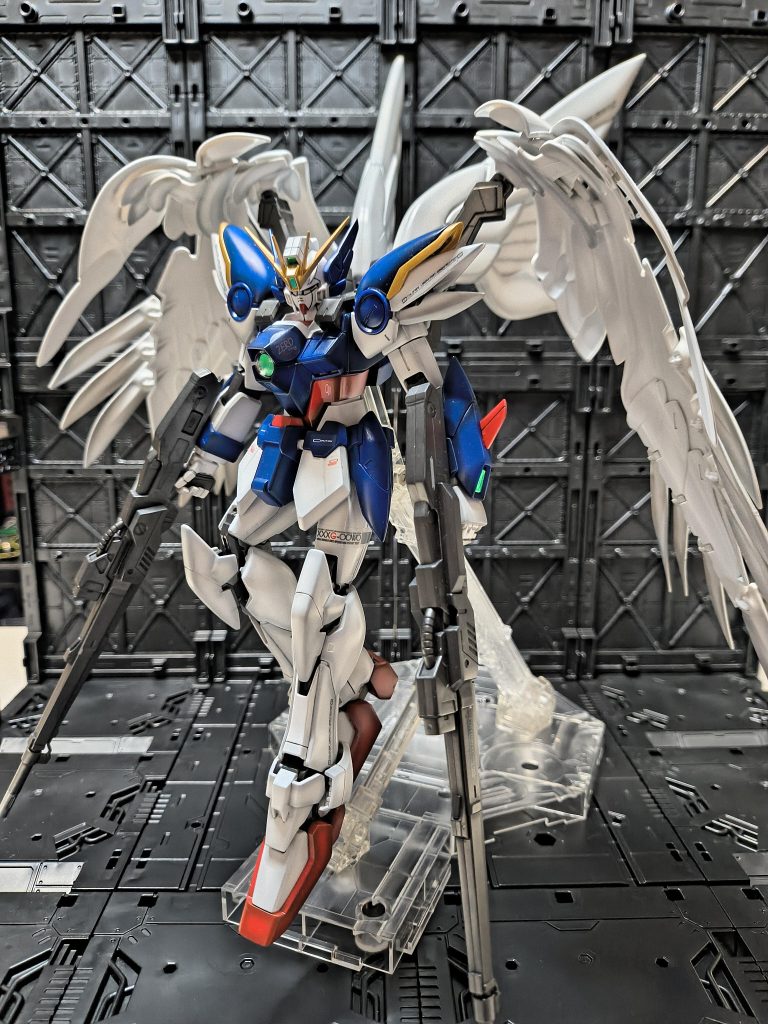 最初のMGです。各所で古さは感じますがプロポーションは良いと思います😊ポロリ多いけど…