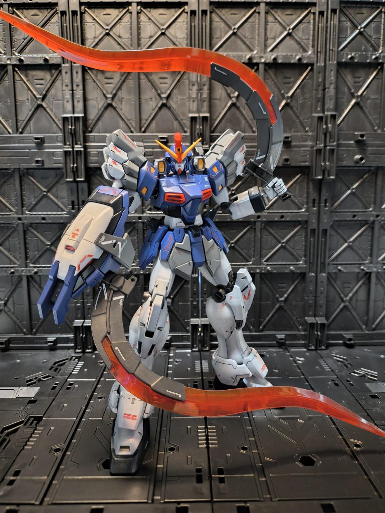 MGガンダムサンドロックです。コイツは通常のキットをEW版に塗り替えました。ヒートショーテルカッコイイですよね～！